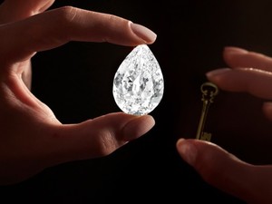 De Beers Ups Diamond Marketing Investment to $140M This Year